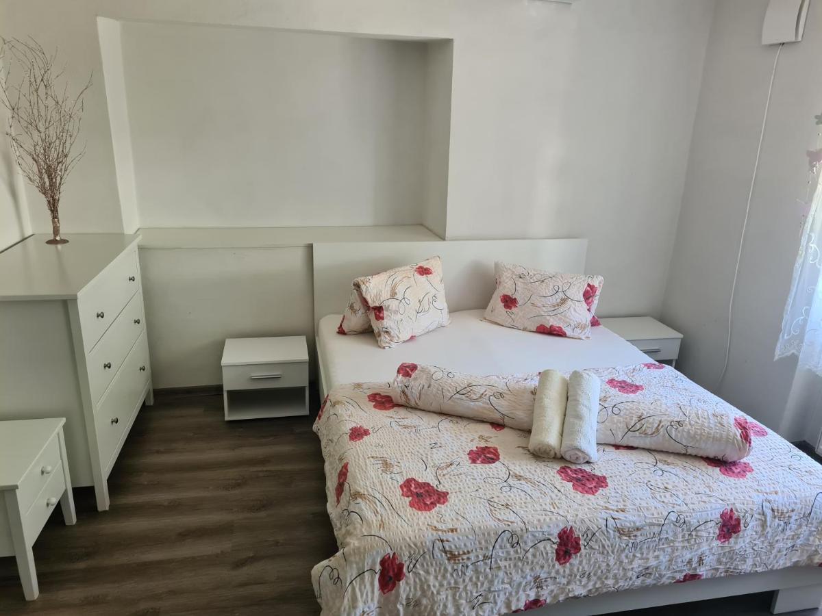 Apartmany St. Maria Старые-Горы Экстерьер фото